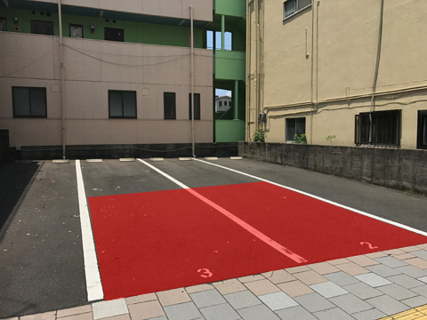 お客様駐車場